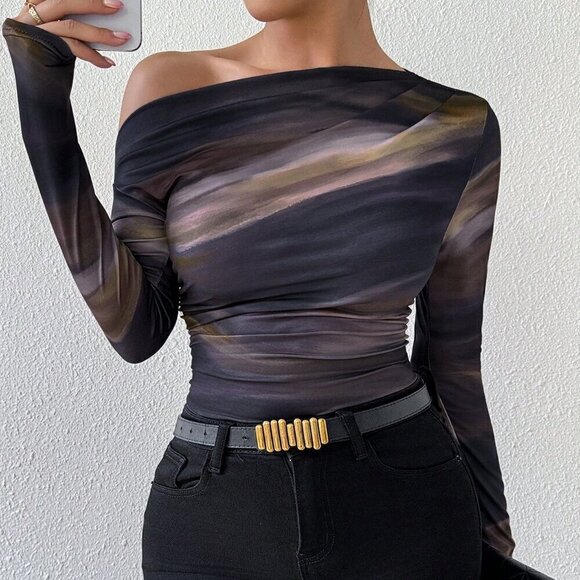 Tops - Casual Women's Marble Gradient Print Asymmetrical Neck top